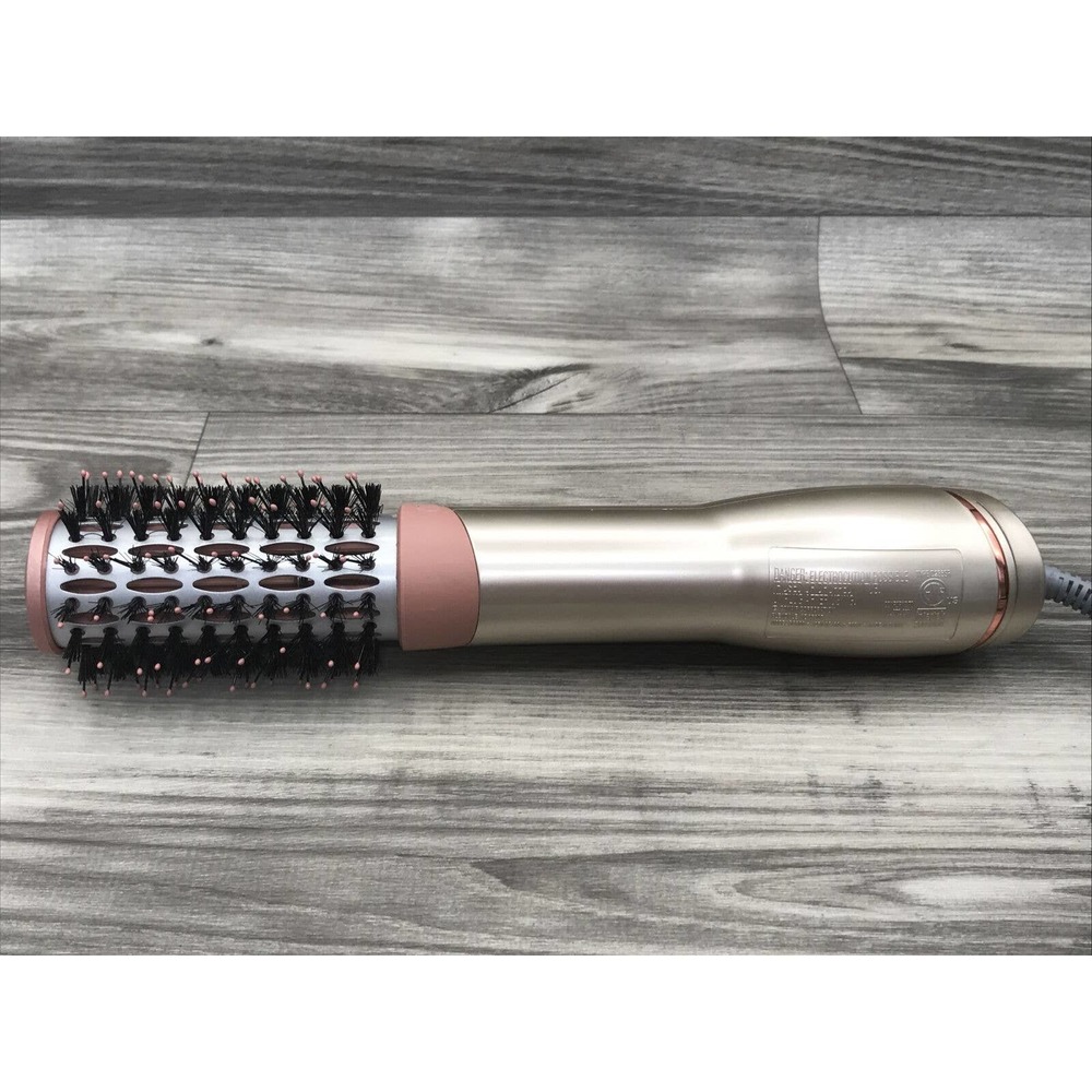 lInfinitiPro by Conair Frizz Free 1 1/2 in. Hot Air Brush A6 - Picture 4 of 6